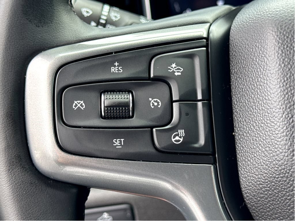 Used 2024 Chevrolet Silverado 1500 LT AWD/4WD image 15
