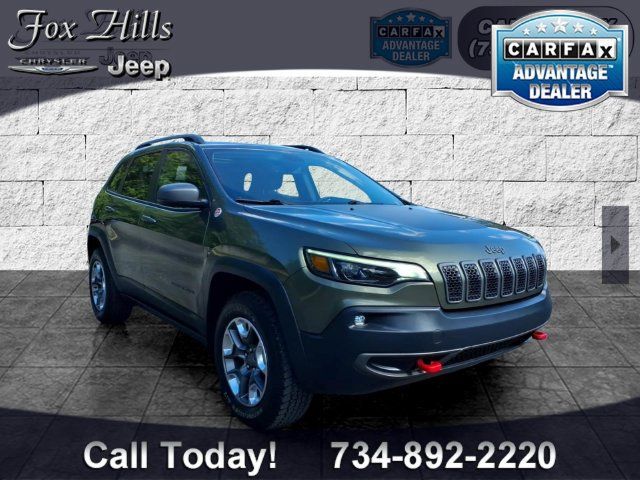 Used 2019 Jeep Cherokee Trailhawk AWD/4WD image 1