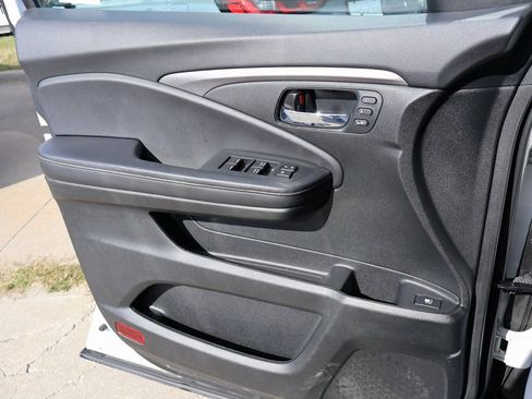 Certified 2023 Honda Ridgeline RTL image 30