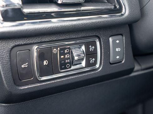 Used 2023 Lincoln Navigator Reserve AWD/4WD image 15
