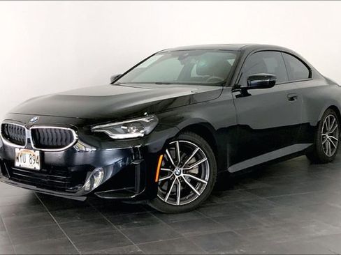 Used 2024 BMW 230i Coupe w/ Convenience Package RWD image 1