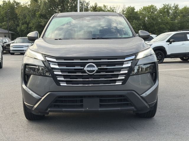 Used 2025 Nissan Rogue SV AWD/4WD image 8
