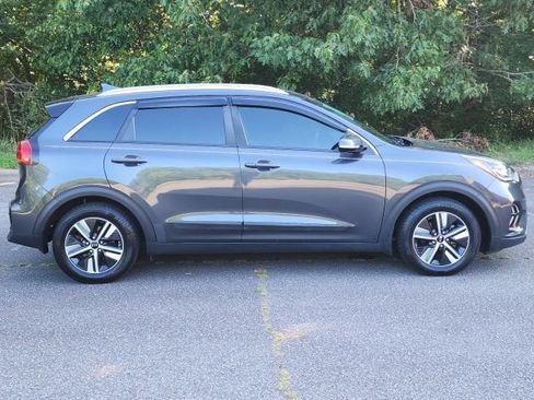 Used 2020 Kia Niro EX Premium FWD image 6