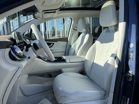 Certified 2023 Mercedes-Benz EQE 350+ 4MATIC SUV image 11