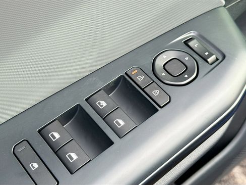 New 2025 Kia K4 LXS image 7