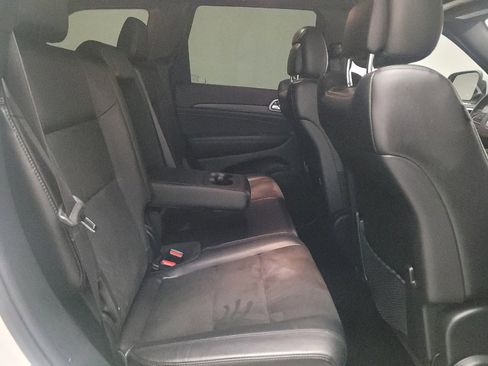 Used 2019 Jeep Grand Cherokee Altitude RWD image 19