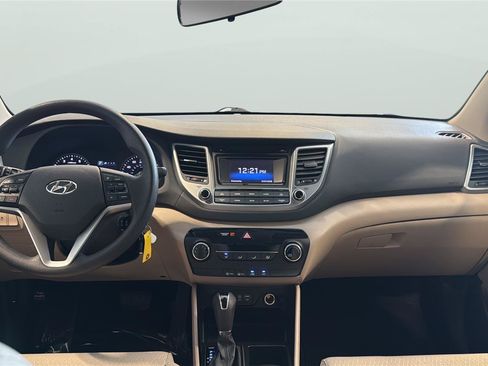 Used 2017 Hyundai Tucson SE w/ SE Popular Package 02 FWD image 12
