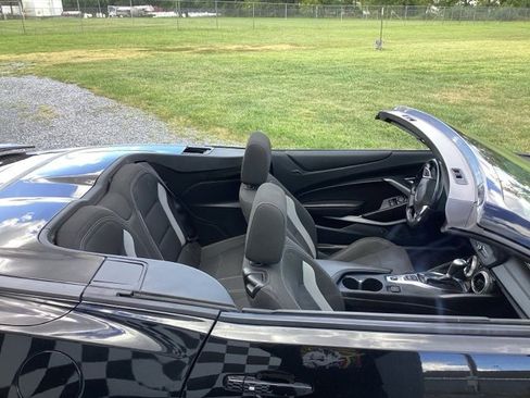 Used 2023 Chevrolet Camaro LT image 34