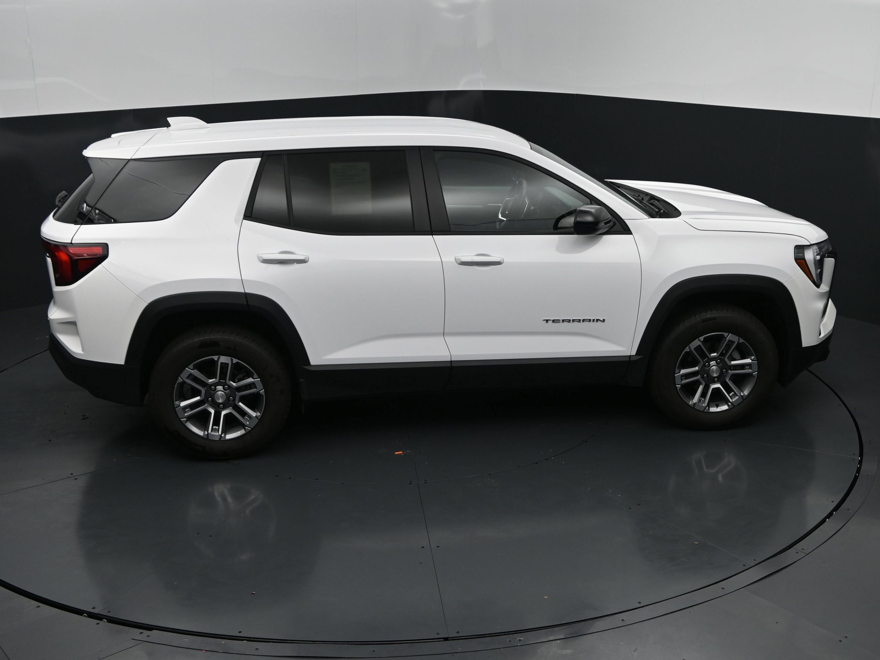 Used 2026 GMC Terrain Elevation FWD image 32