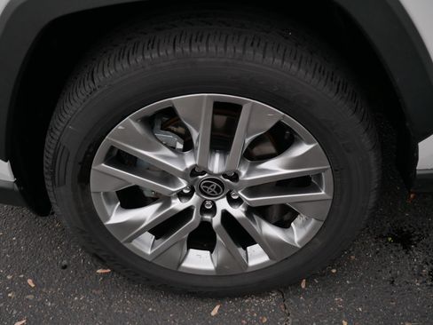 Certified 2025 Toyota RAV4 XLE Premium AWD/4WD image 15