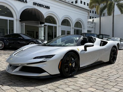 Used 2024 Ferrari SF90 Spider AWD/4WD image 8