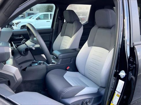 Used 2024 Toyota Tacoma TRD Off-Road w/ TRD Off Road Upgrade Package image 7