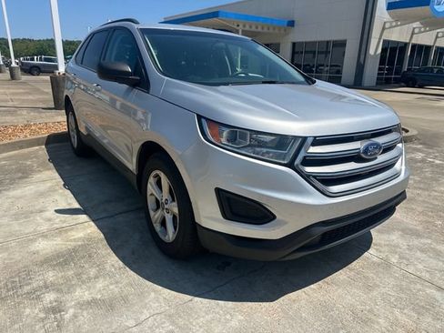 Used 2018 Ford Edge SE FWD image 7