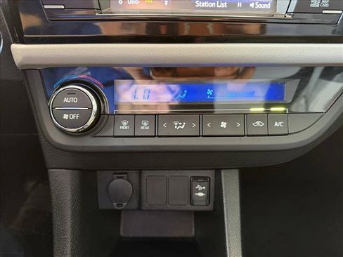 Used 2016 Toyota Corolla LE w/ Driver Convenience Package FWD image 19