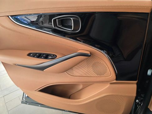 Used 2026 Aston Martin DBX 707 image 16