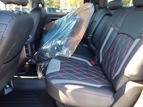 New 2025 RAM 2500 Big Horn image 5