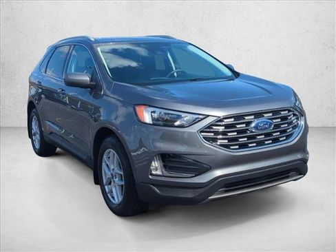 Used 2022 Ford Edge SEL w/ Convenience Package AWD/4WD image 3