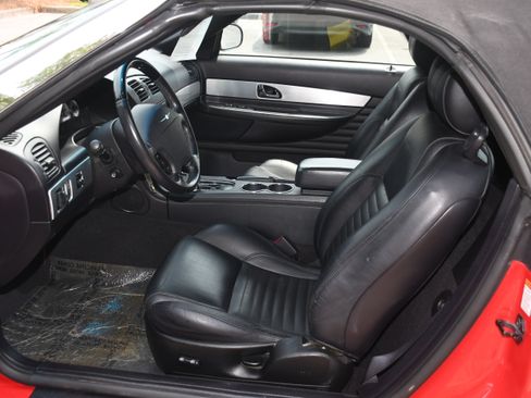 Used 2003 Ford Thunderbird RWD image 8