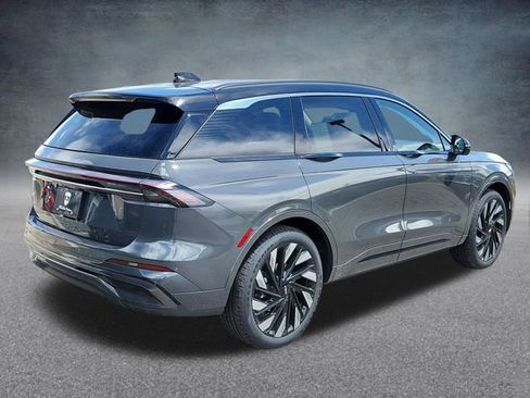 New 2025 Lincoln Nautilus Black Label w/ Jet Appearance Package image 3