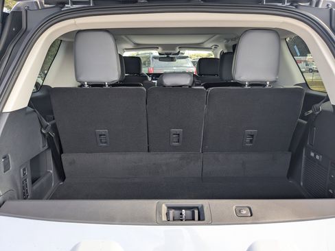 New 2025 Ford Expedition Active image 13