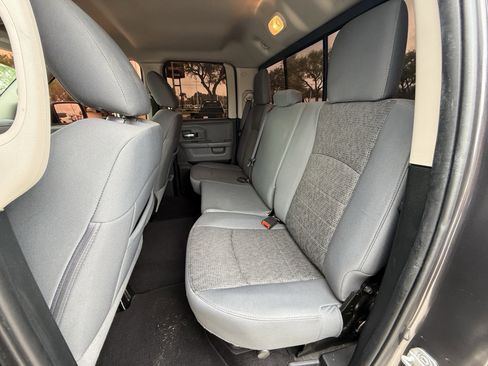 Used 2018 RAM 1500 Lone Star RWD image 28