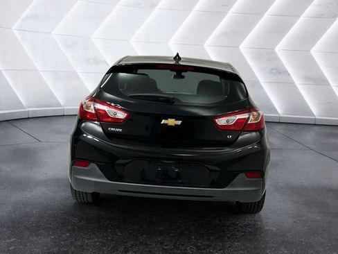 Used 2017 Chevrolet Cruze LT image 5
