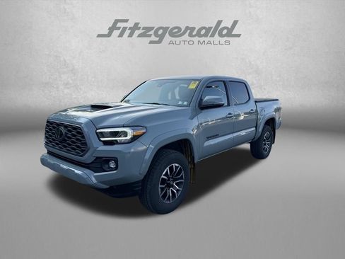 Used 2023 Toyota Tacoma TRD Sport w/ Black Out Package (TMS) AWD/4WD image 3