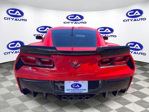 Used 2016 Chevrolet Corvette Stingray Coupe RWD image 4