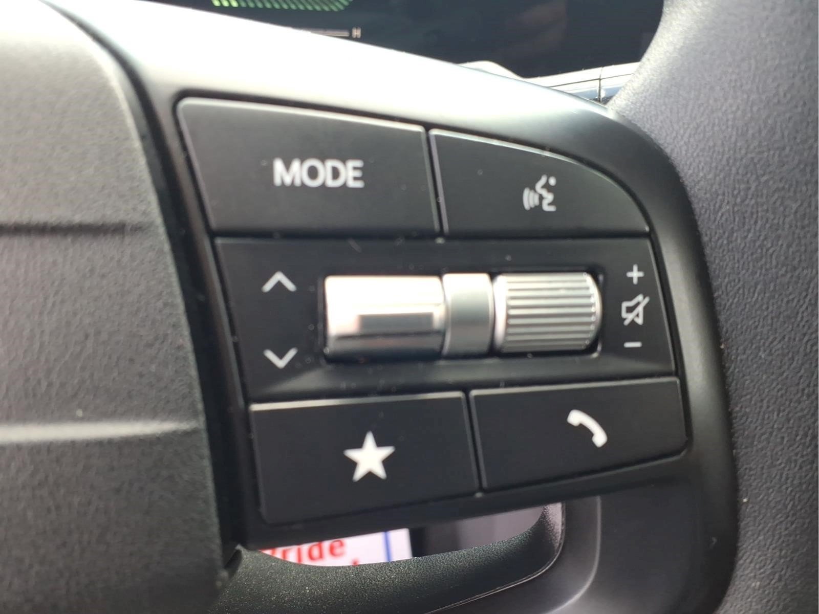 Used 2025 Kia K4 FWD image 21