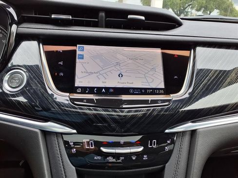 Used 2023 Cadillac XT6 Premium Luxury w/ Technology Package AWD/4WD image 25