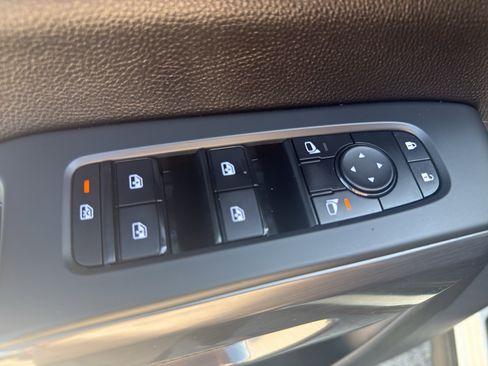 Certified 2023 Nissan Pathfinder Rock Creek image 12