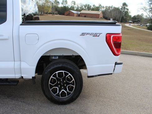 Used 2022 Ford F150 XLT w/ Equipment Group 302A High image 13