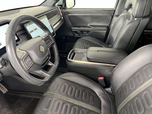 Used 2022 Rivian R1T Launch Edition image 16