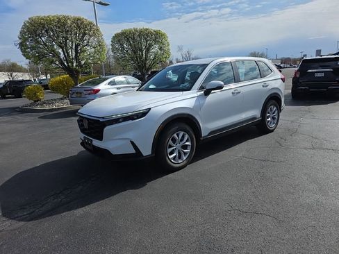 Used 2024 Honda CR-V LX image 3