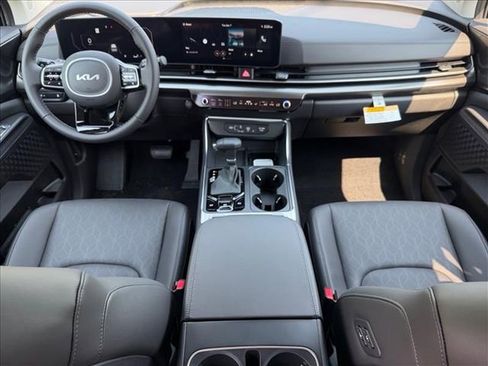 New 2026 Kia Carnival SX w/ SX Dark Edition Package FWD image 17