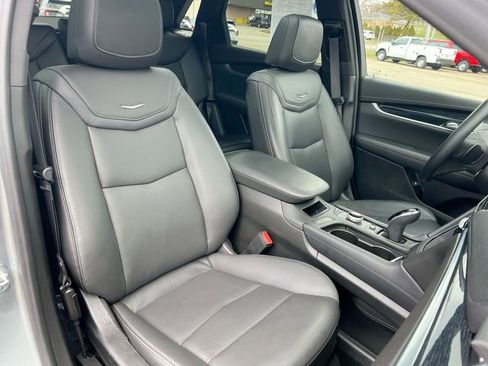 Used 2025 Cadillac XT5 Premium Luxury image 28