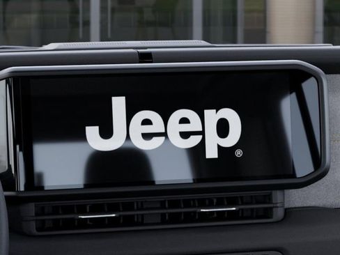 New 2025 Jeep Gladiator Sport AWD/4WD image 18