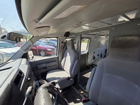 Used 2013 Ford E-250 and Econoline 250 w/ PWR Group image 21