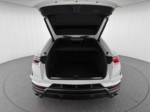 Used 2024 Lamborghini Urus Performante image 39