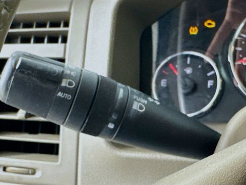 Used 2011 Jeep Liberty Sport w/ Popular Equipment Group AWD/4WD image 13