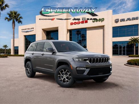 New 2025 Jeep Grand Cherokee Limited RWD image 5