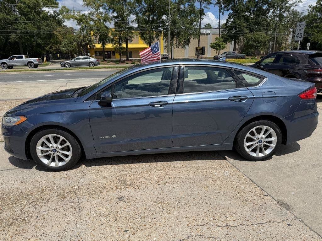 Used 2019 Ford Fusion SE FWD image 8