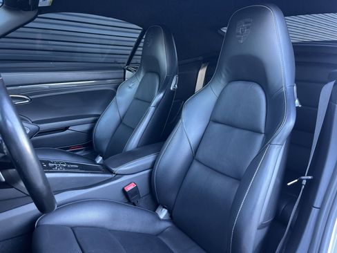 Certified 2019 Porsche 911 Turbo S image 5