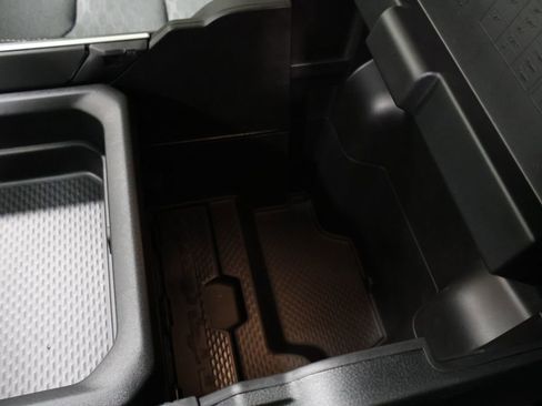 New 2026 RAM 1500 4x4 Crew Cab image 25