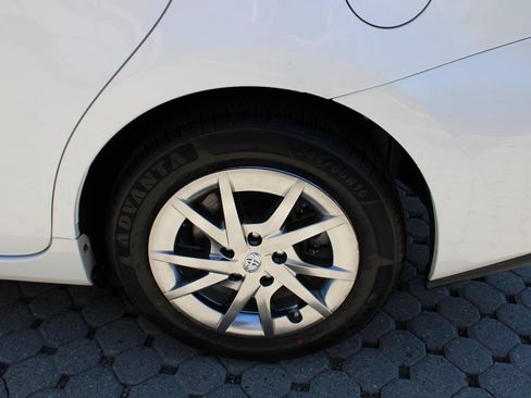 Used 2017 Toyota Prius V Three FWD image 15