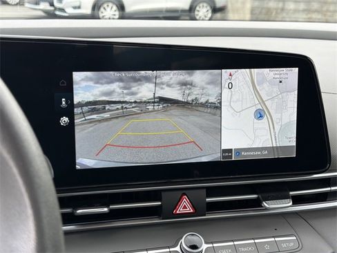 Certified 2024 Hyundai Elantra SEL image 29