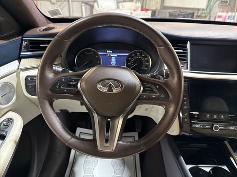 Used 2019 INFINITI QX50 Essential image 14