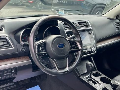 Used 2018 Subaru Outback 2.5i Limited AWD/4WD image 13