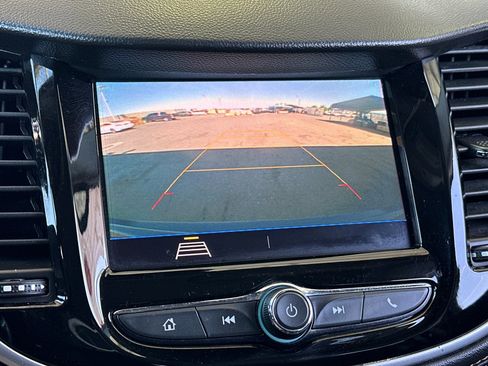 Used 2022 Chevrolet Trax LT w/ Driver Confidence Package image 19