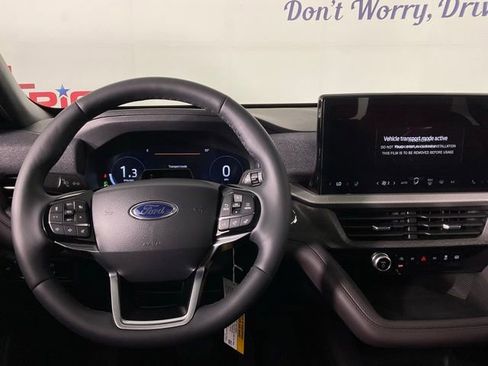 New 2026 Ford Explorer Platinum image 13